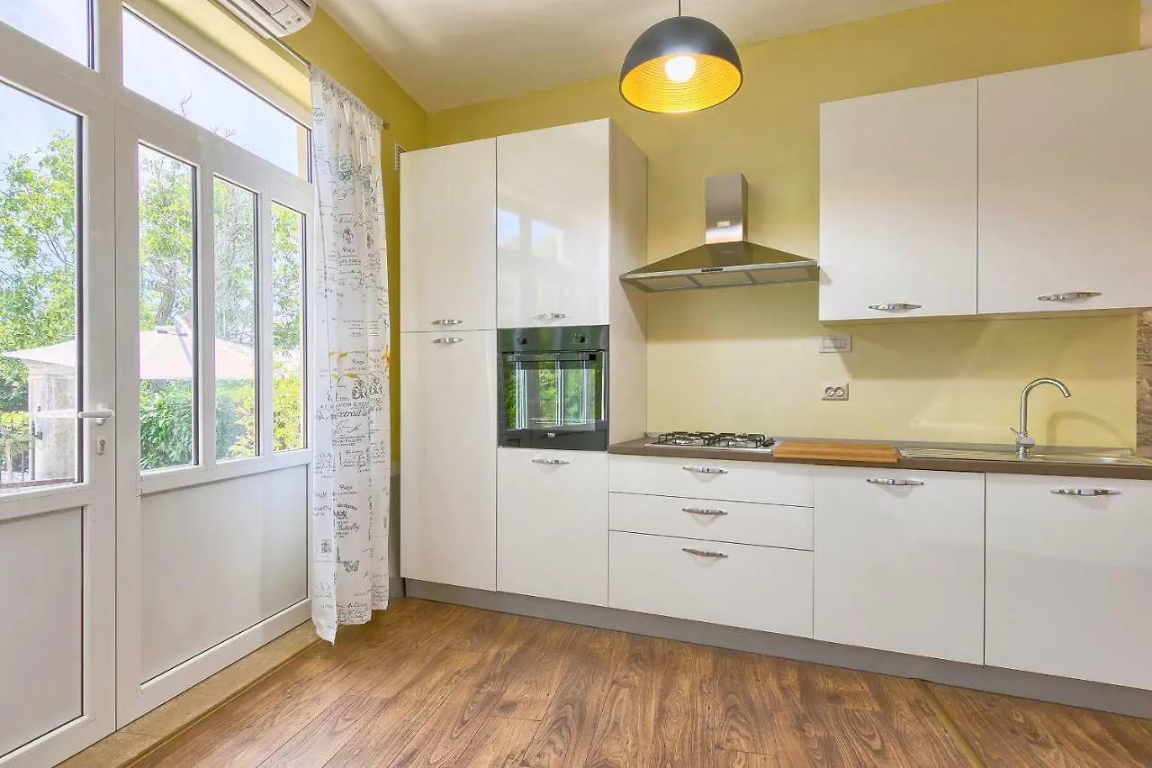 Apartment Wellness Apartman Kaiser Pula